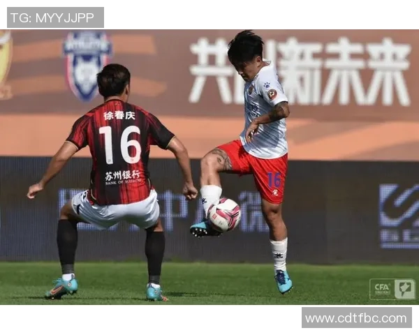 中场吊射精准破门瞬间引爆全场狂热欢呼视频疯传